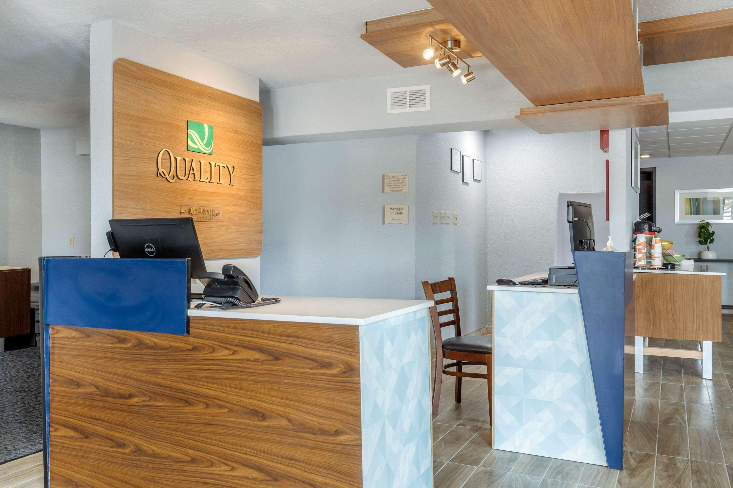 Quality Inn Downtown - Near Market Square Сан-Антоніо Екстер'єр фото